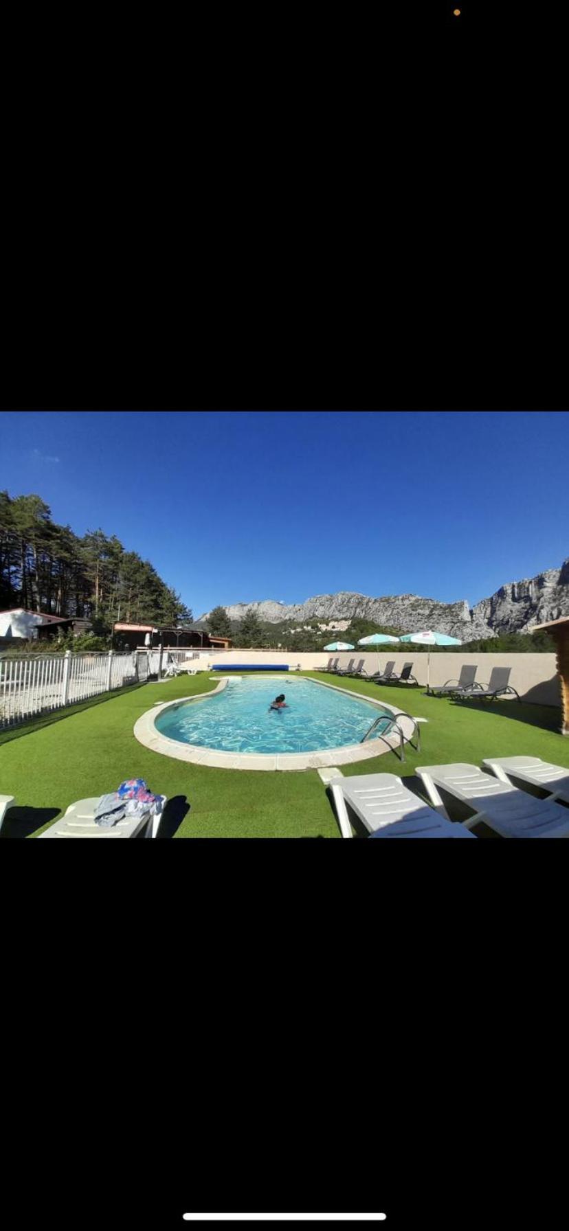 Mobilhome Comfort A La Montagne Saint-Auban  Eksteriør billede