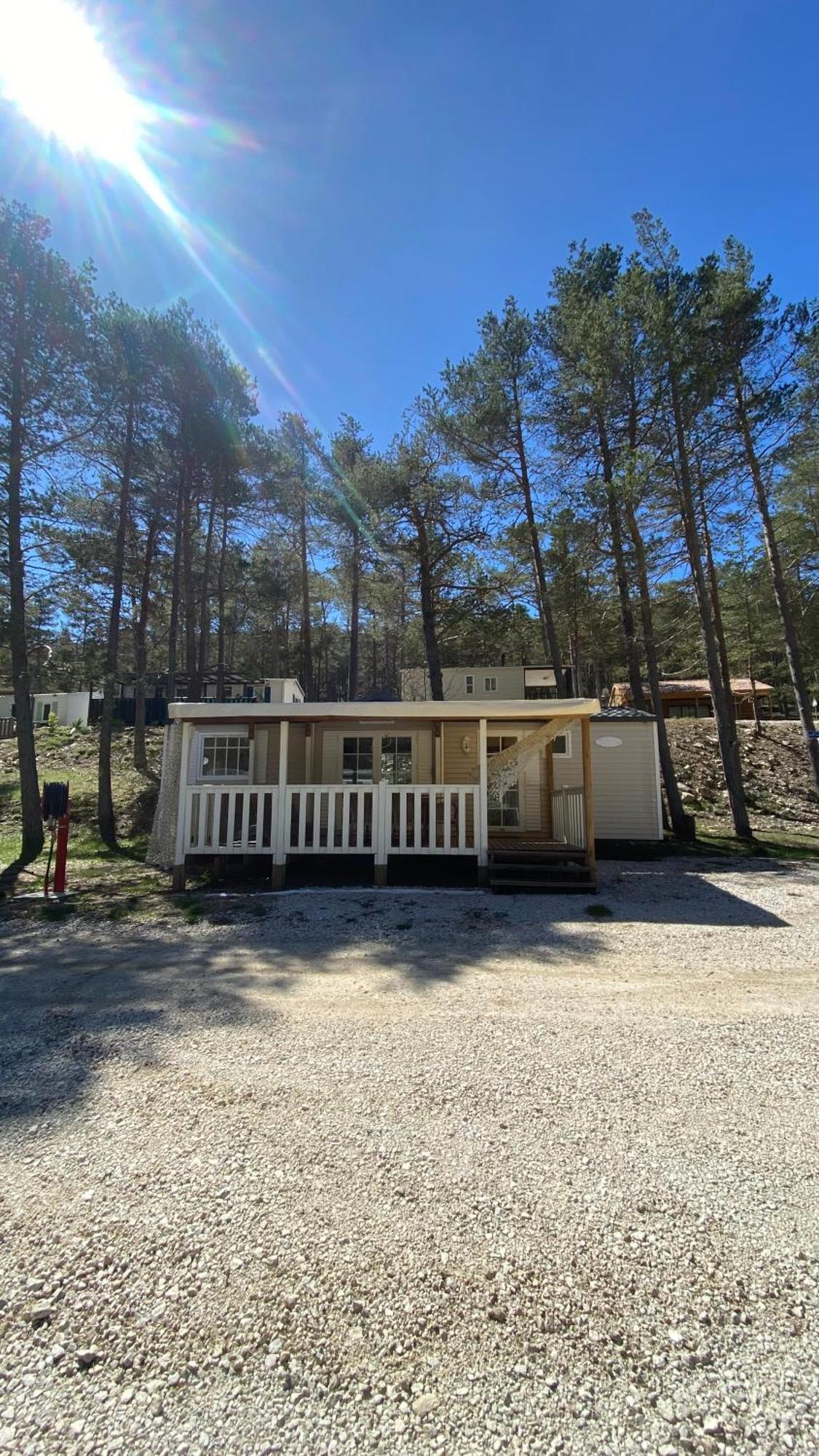 Mobilhome Comfort A La Montagne Saint-Auban  Eksteriør billede